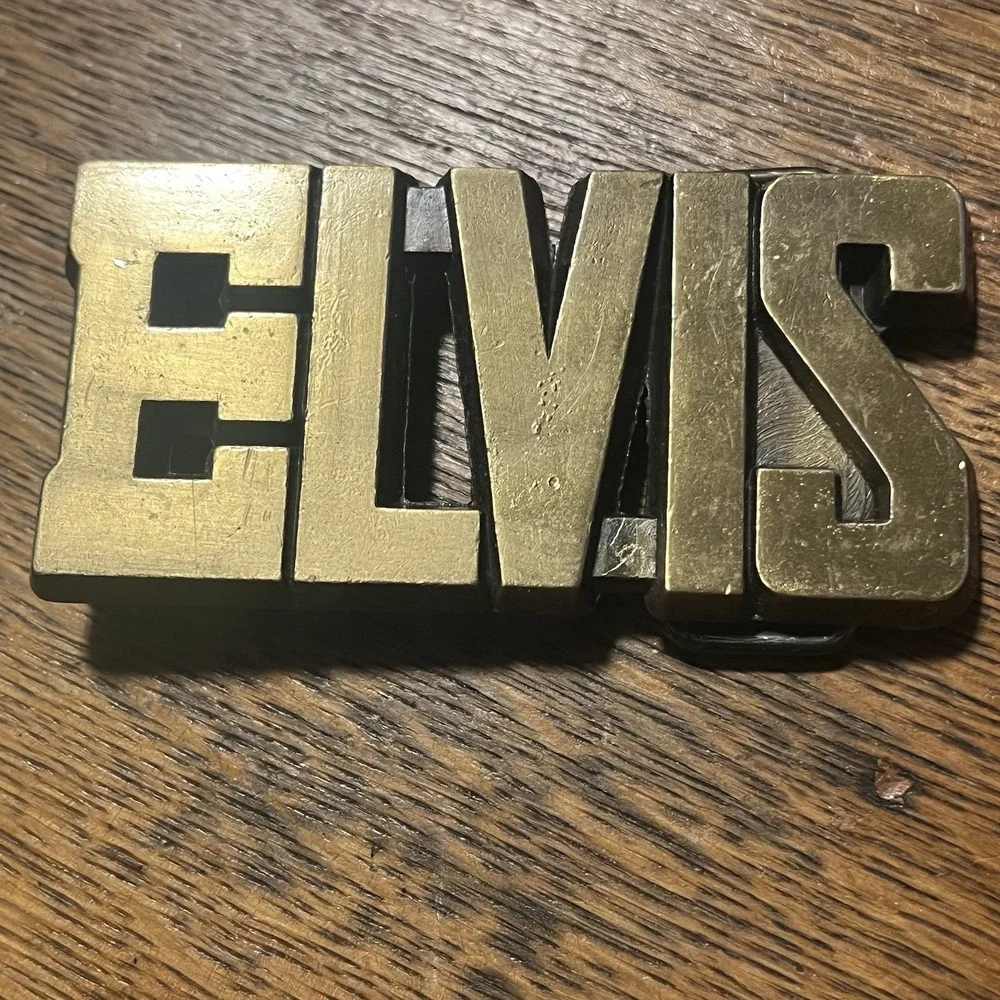 Vintage Metal ROYP Copywrited ELVIS Name Belt Buckle Made In USA L3.5